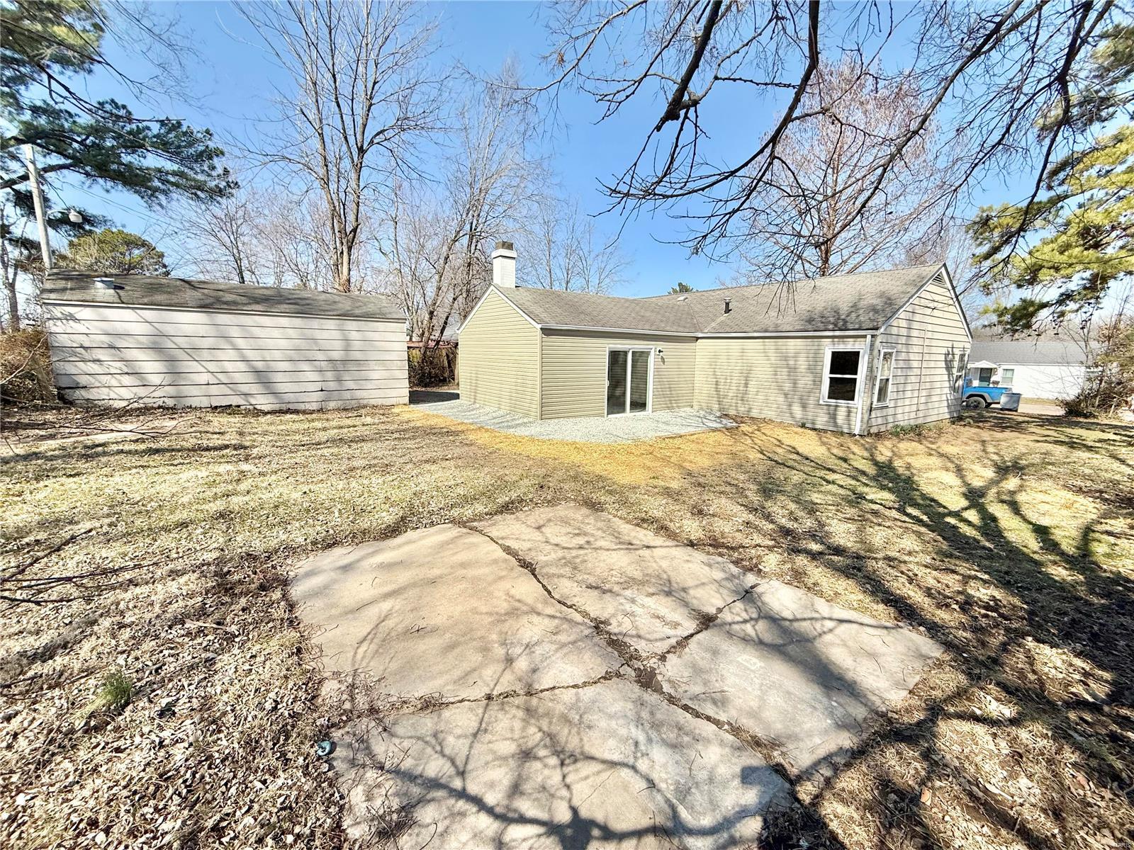 610 Wesley Dr Property Photo 6