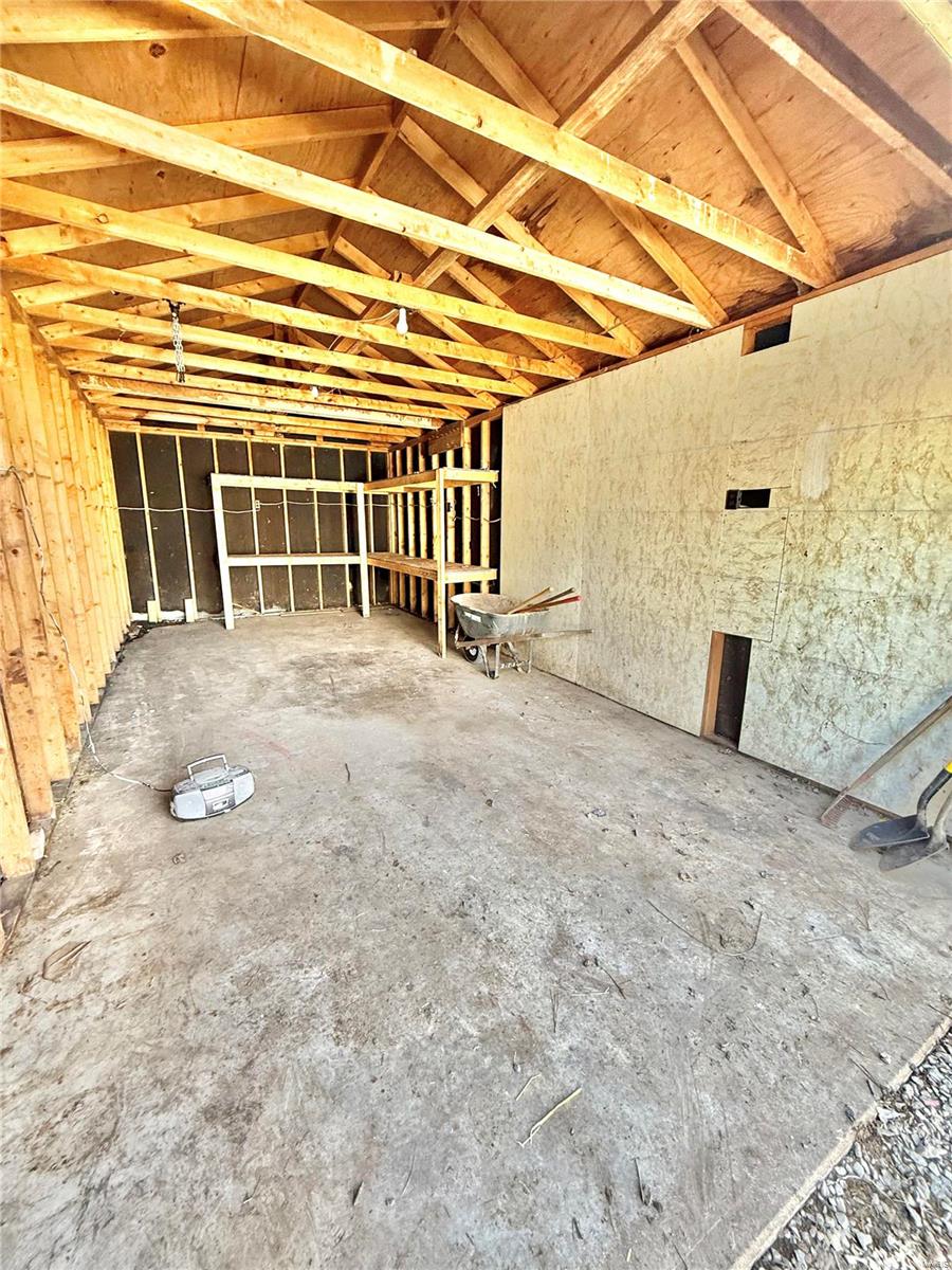 610 Wesley Dr Property Photo 14