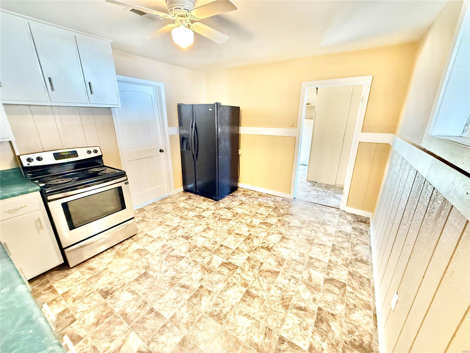610 Wesley Dr Property Photo 21