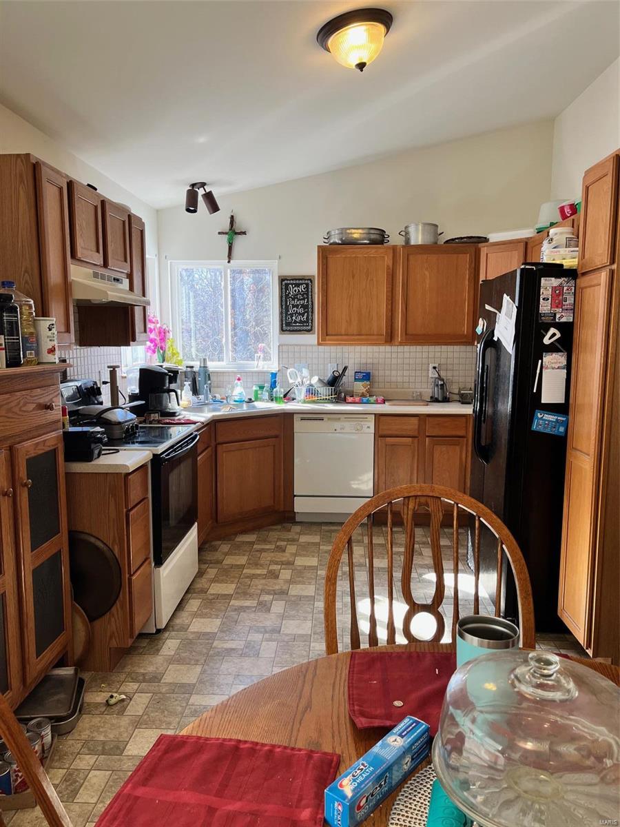 424 Briarwood Drive Property Photo 17