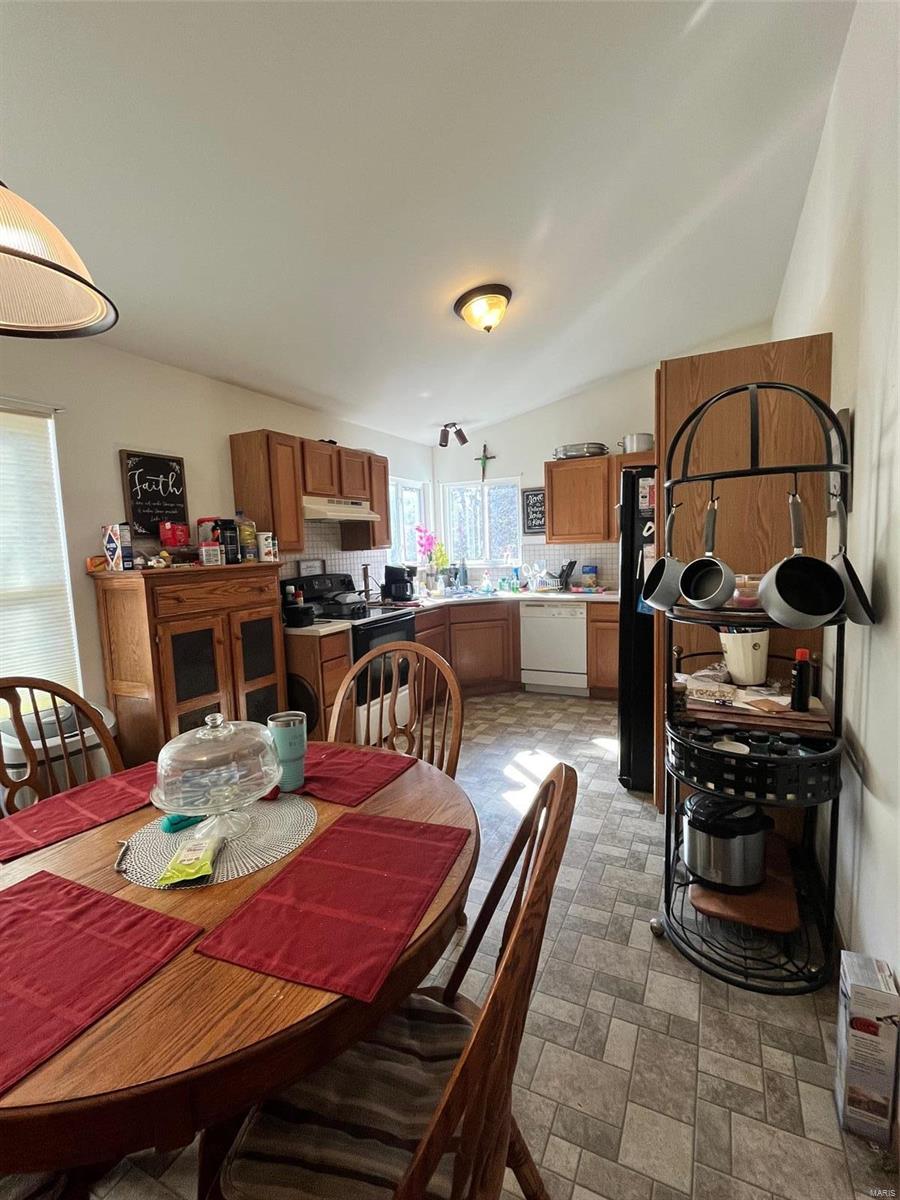 424 Briarwood Drive Property Photo 18