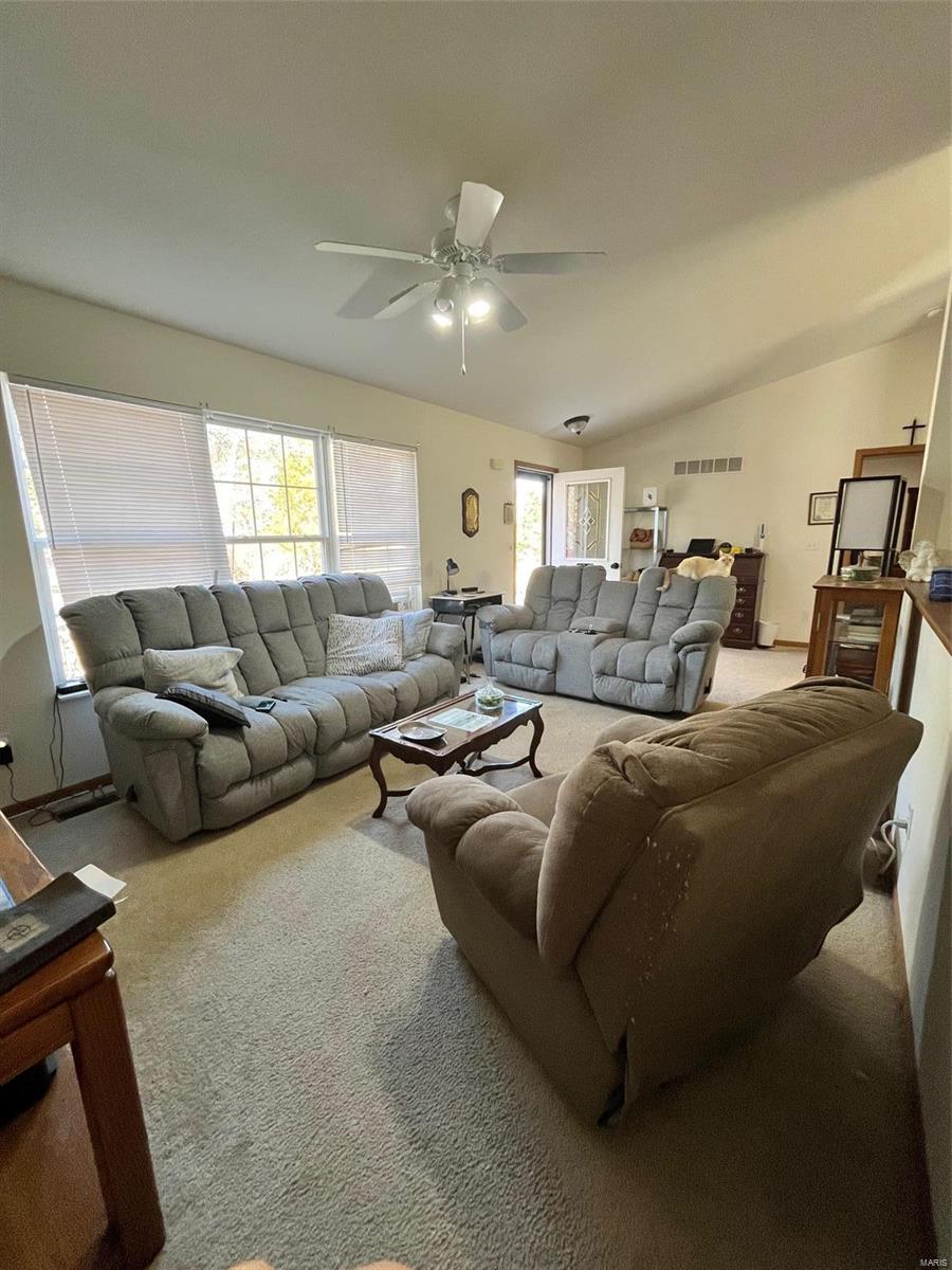 424 Briarwood Drive Property Photo 28