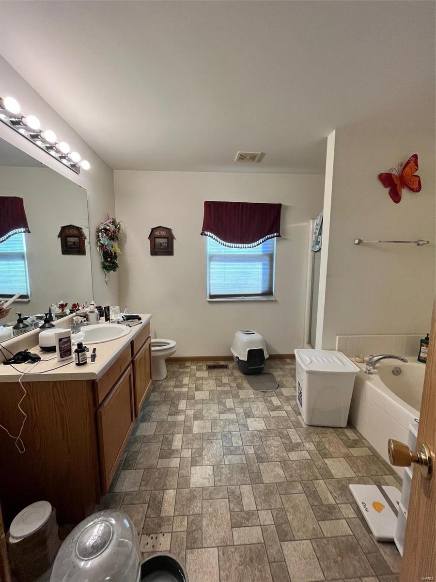 424 Briarwood Drive Property Photo 40
