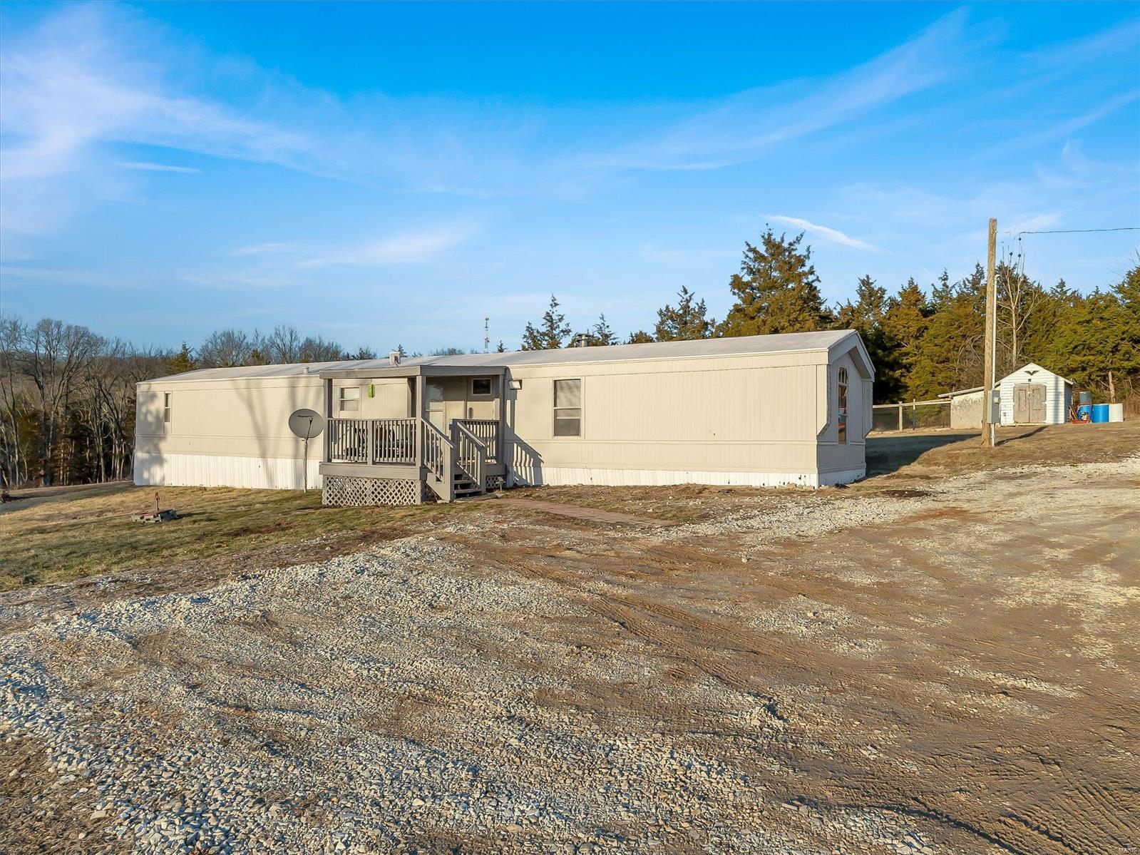 555 Hill Drive Property Photo 30