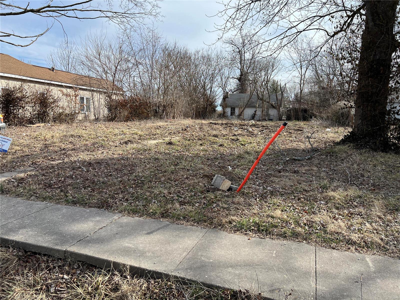 216 S Main Street Property Photo 3