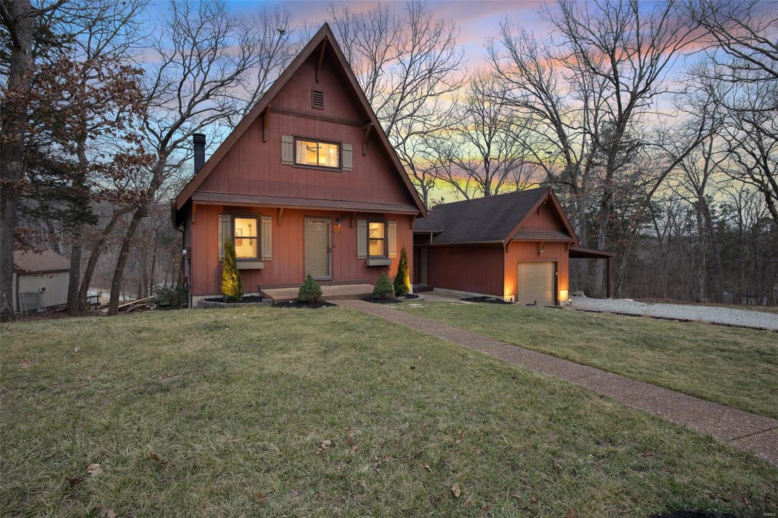 65 Castle Acrs Property Photo 3
