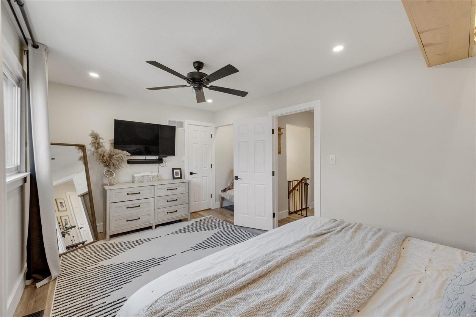 65 Castle Acrs Property Photo 16