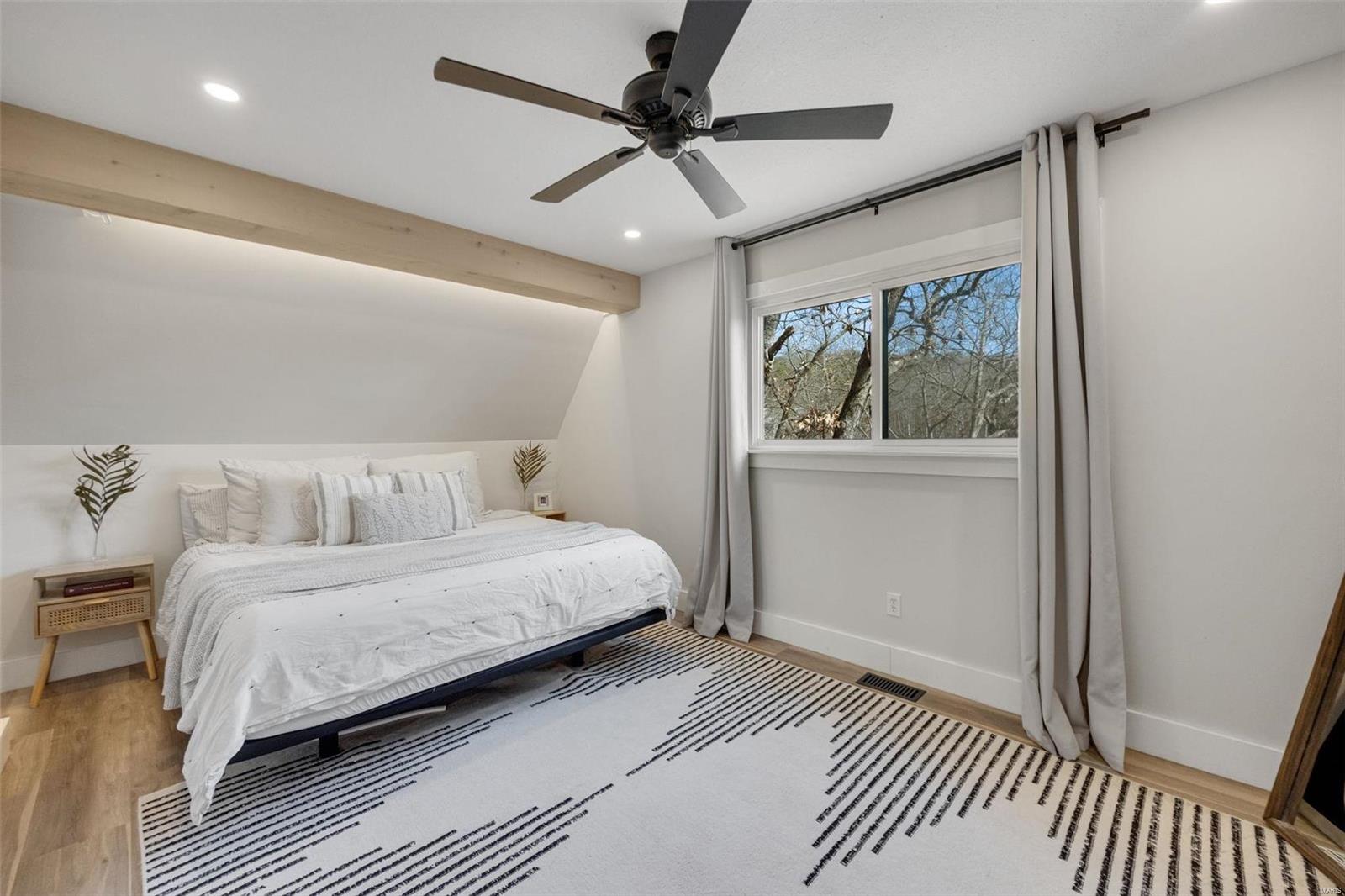 65 Castle Acrs Property Photo 17