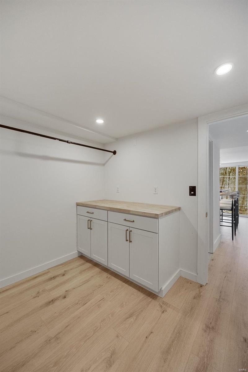 65 Castle Acrs Property Photo 29
