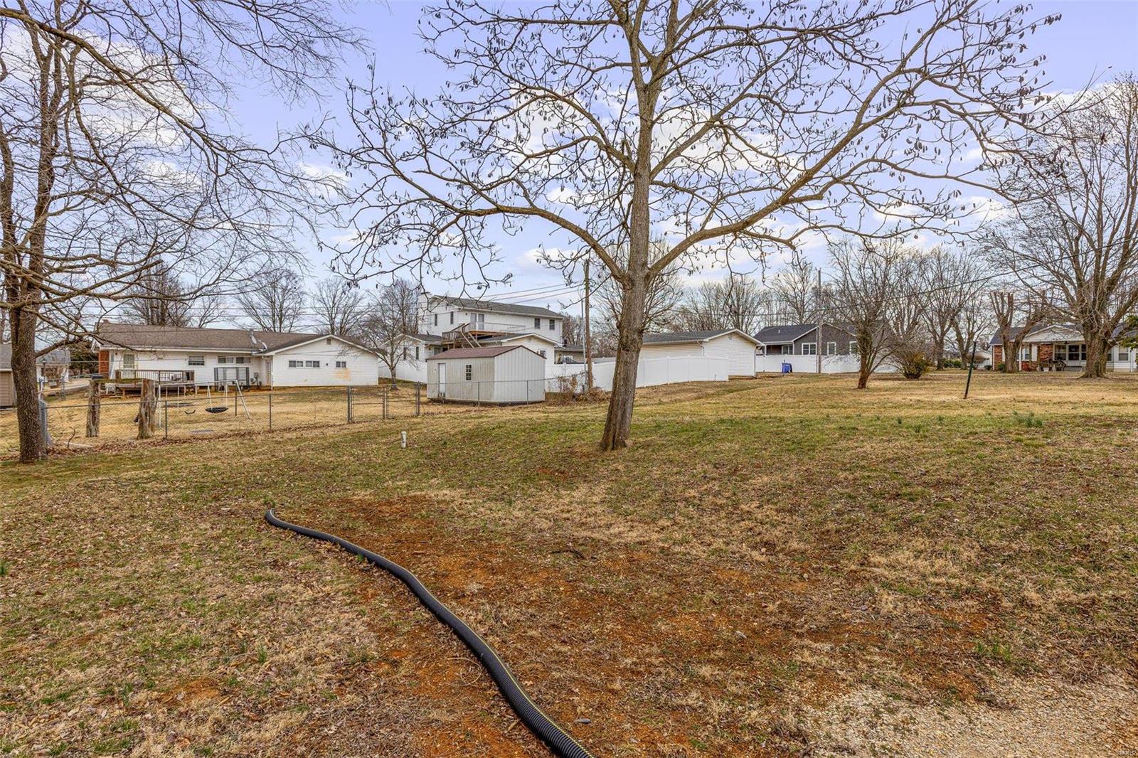 302 North Carter Street Property Photo 43