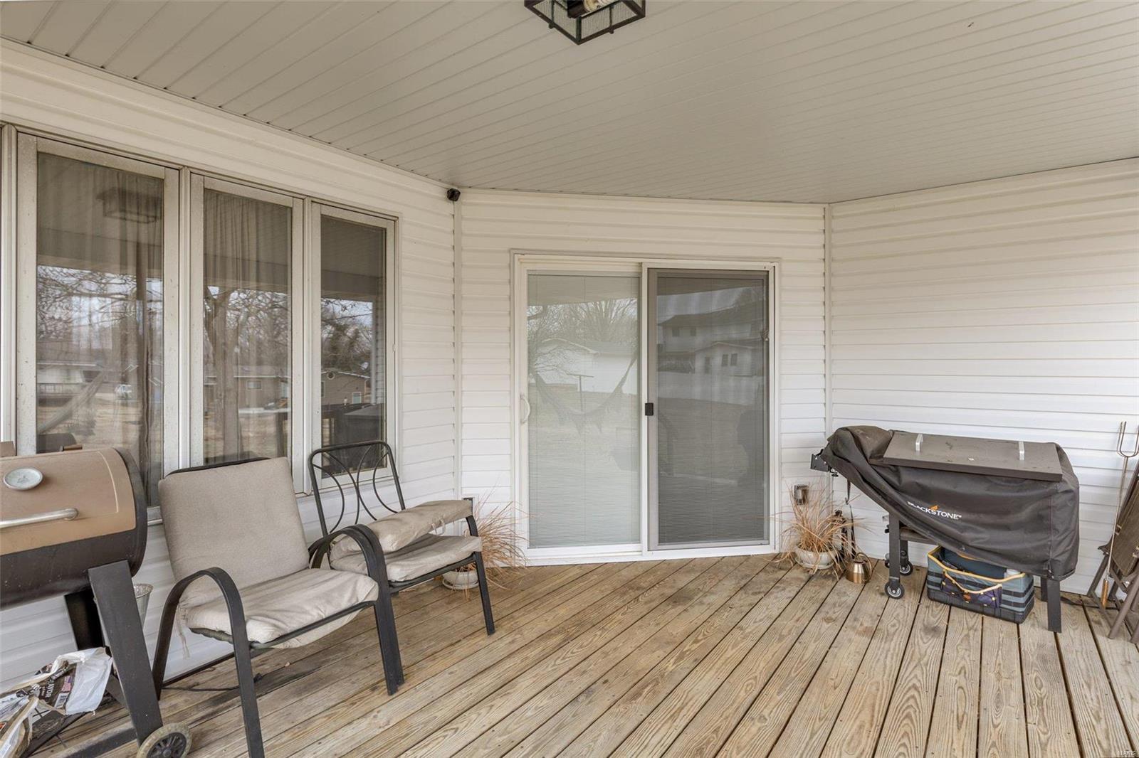 302 North Carter Street Property Photo 45