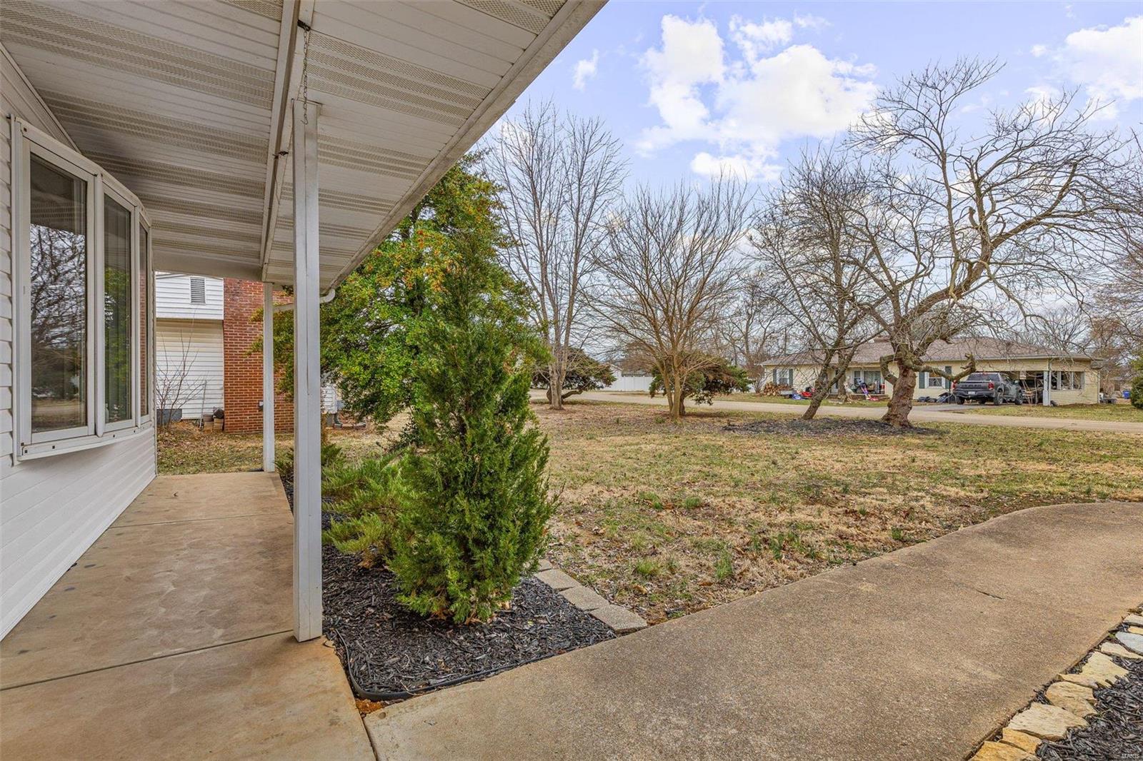 302 North Carter Street Property Photo 46