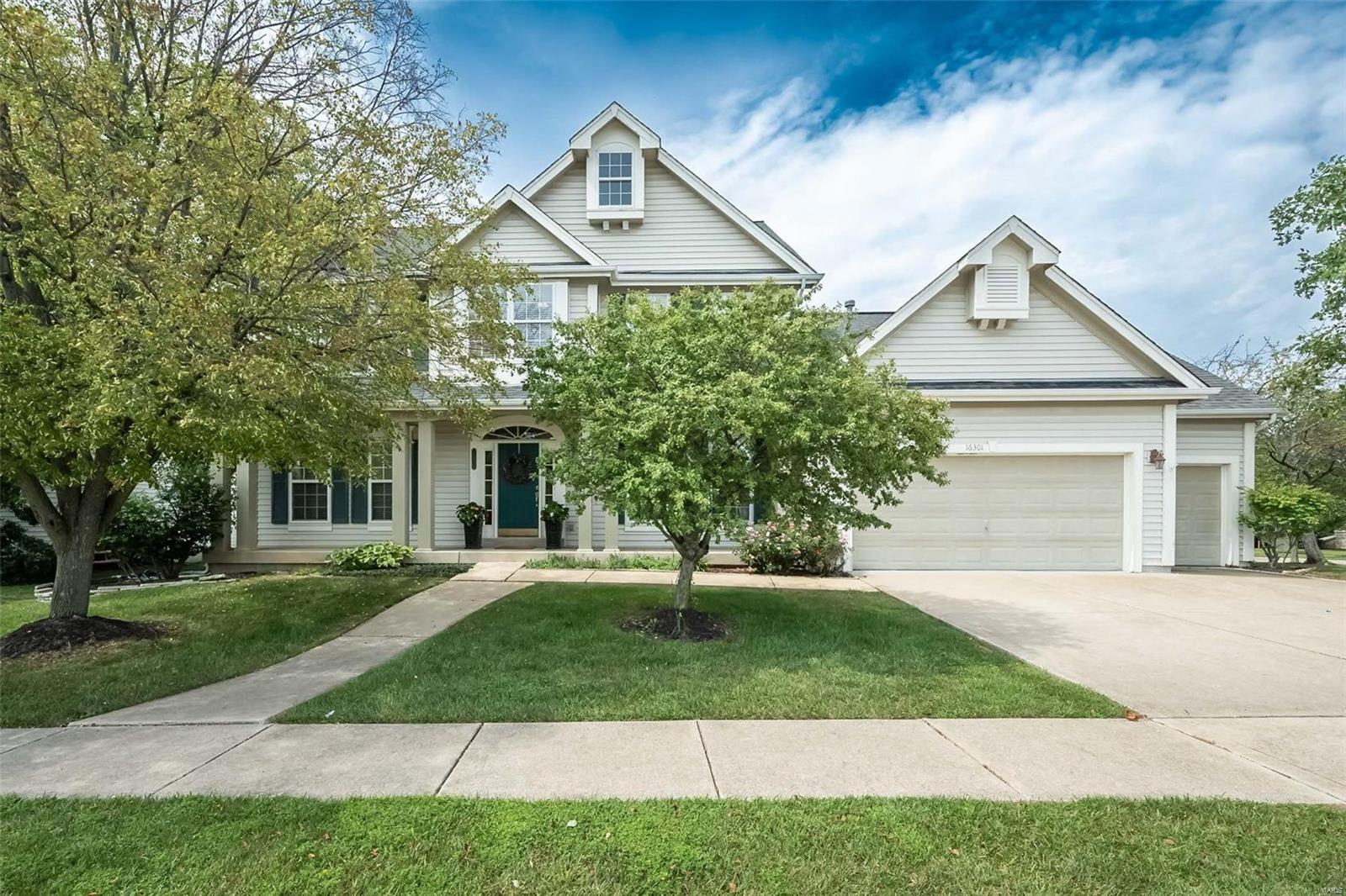 16301 Lakeshore Terrace Court Property Photo 1