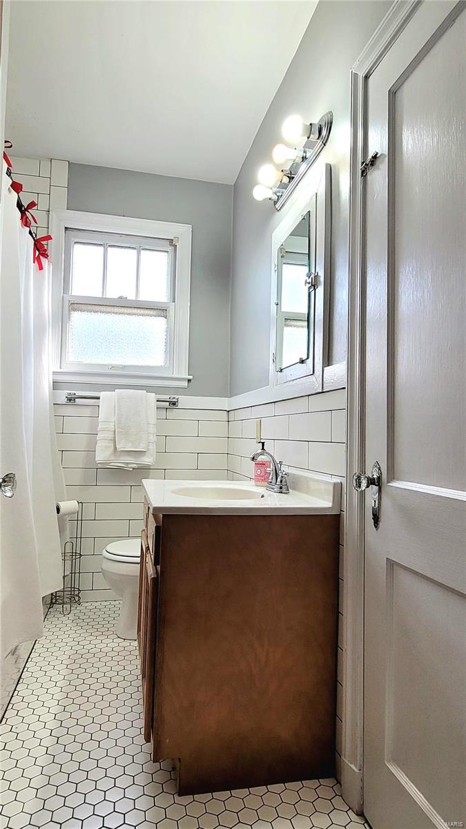 305 Williams Street Property Photo 12