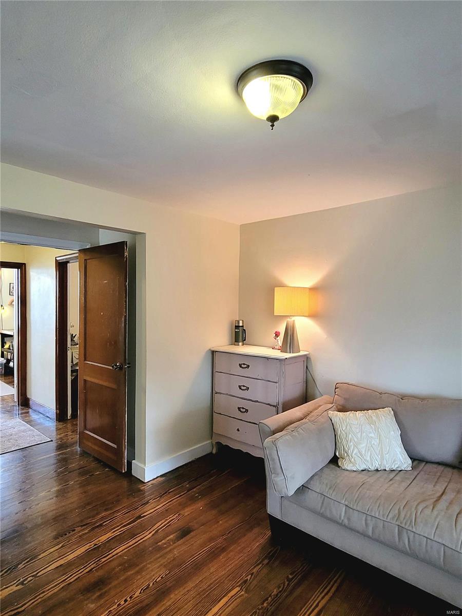 305 Williams Street Property Photo 30