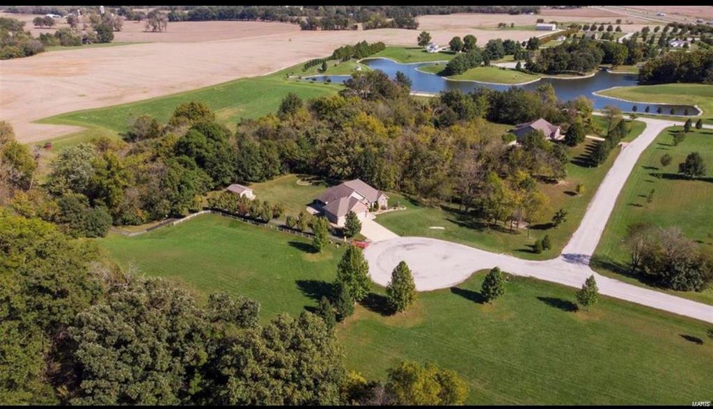 751 Lienzengen Road Property Photo 4