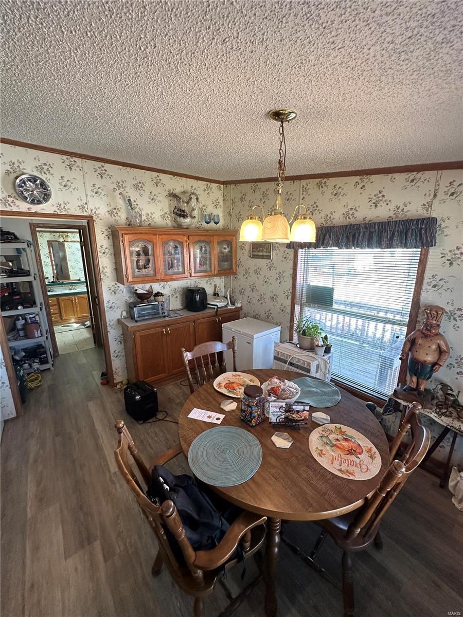 318 Valleyview Drive Property Photo 7