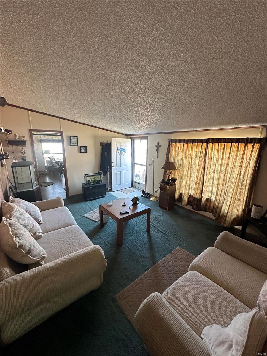 318 Valleyview Drive Property Photo 28