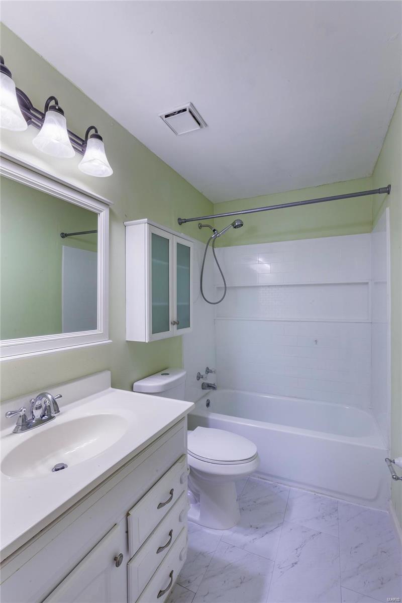 3915 Ryan Road Property Photo 13