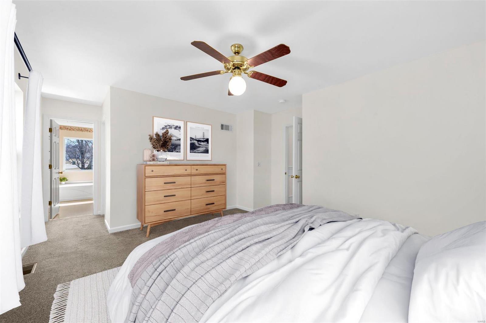 1108 Oak Hollow Drive Property Photo 14