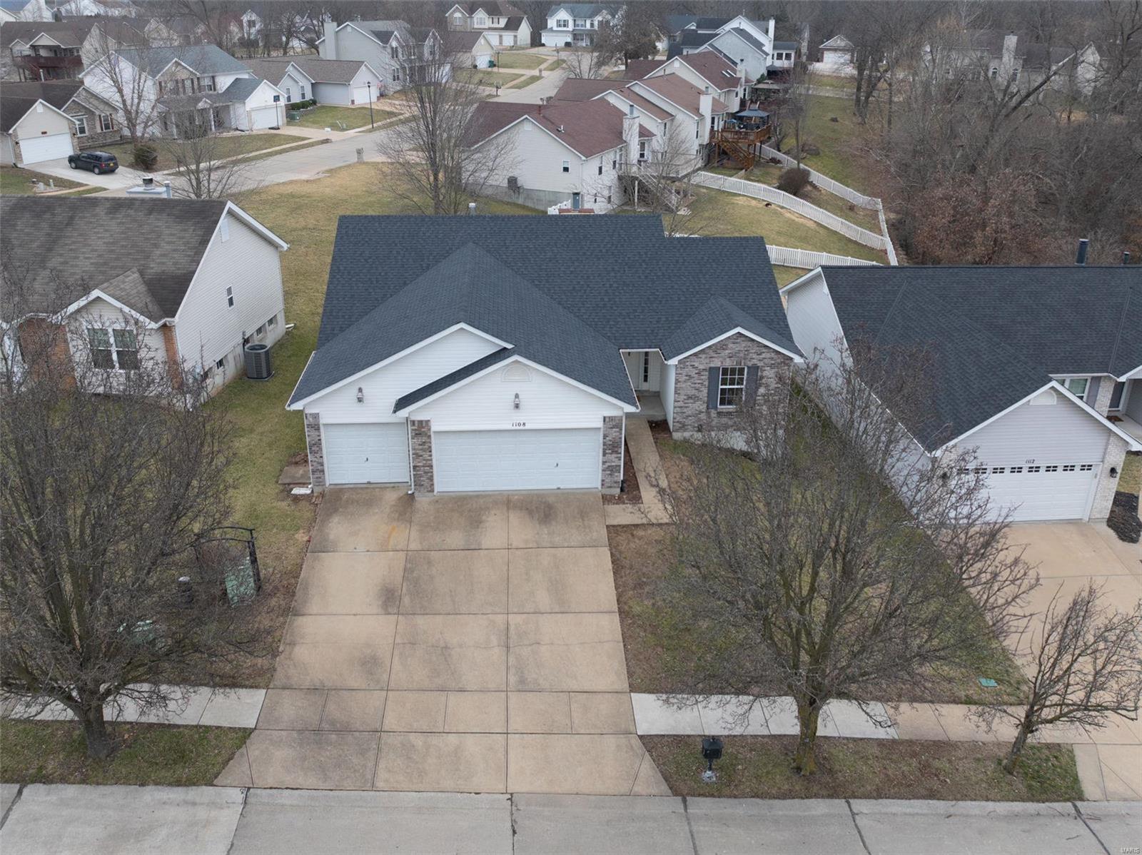 1108 Oak Hollow Drive Property Photo 30