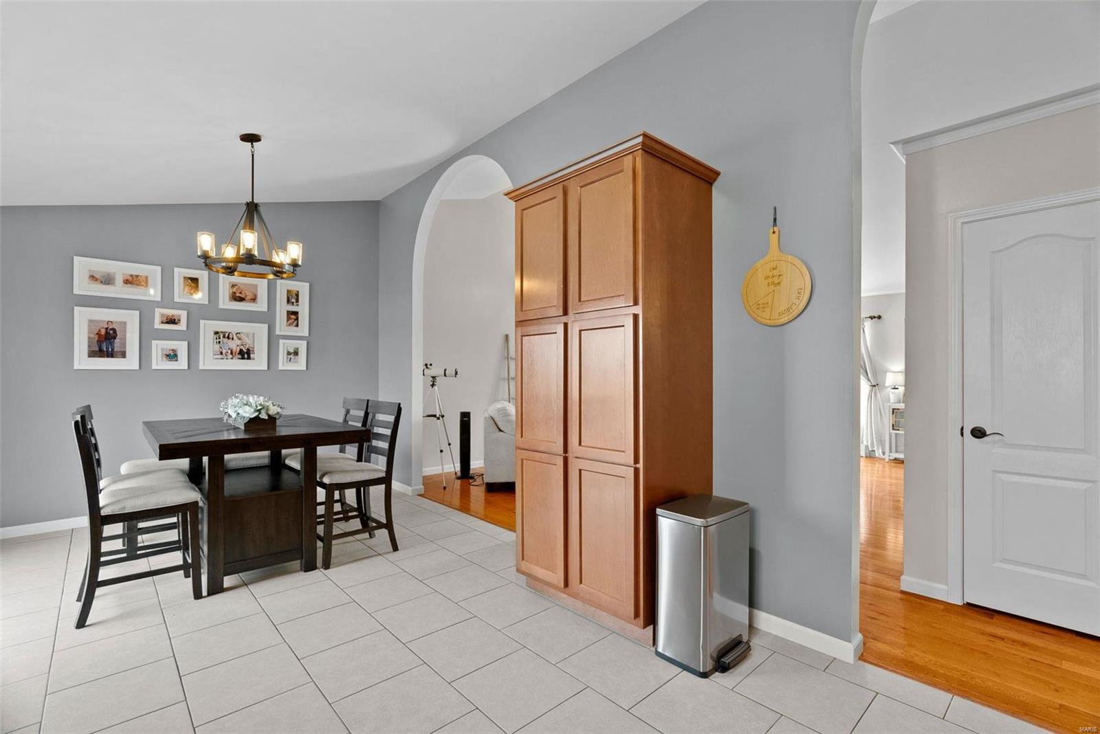 10241 Hawthorn Road Property Photo 14