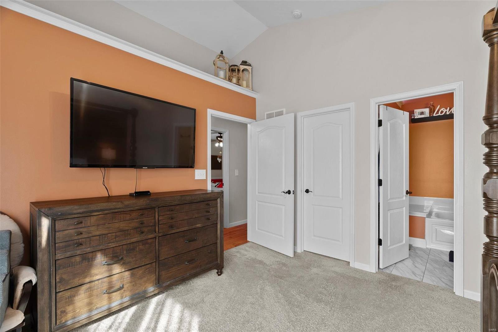 10241 Hawthorn Road Property Photo 22