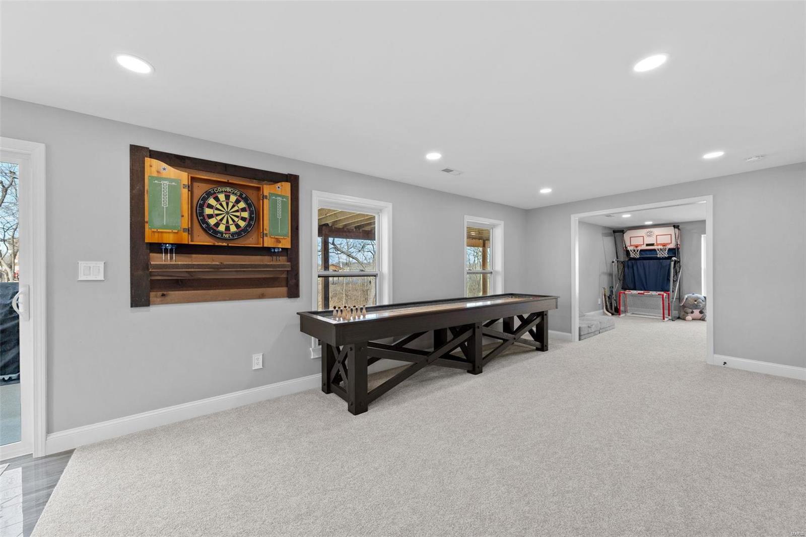 10241 Hawthorn Road Property Photo 34