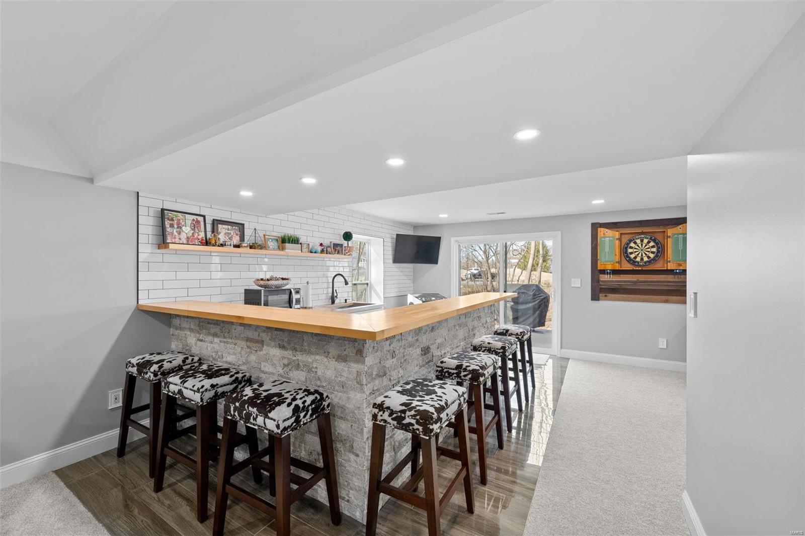 10241 Hawthorn Road Property Photo 37