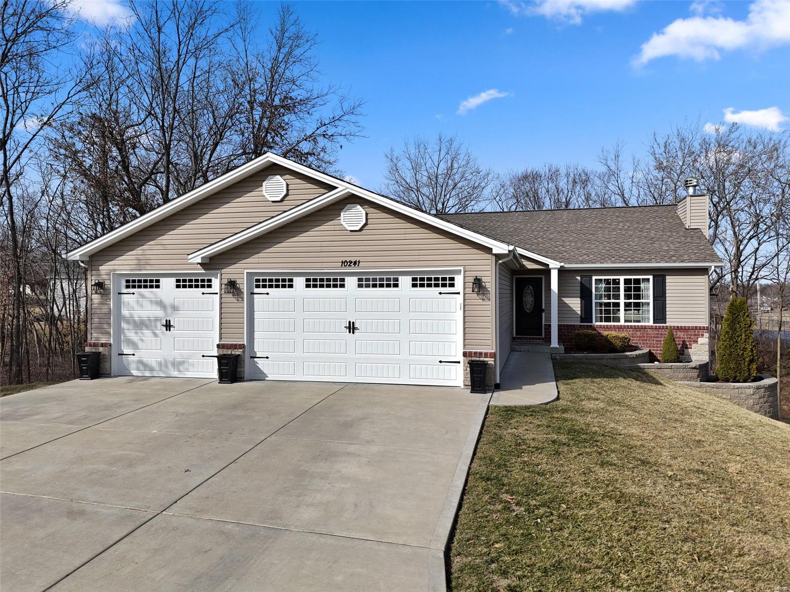 10241 Hawthorn Road Property Photo 77