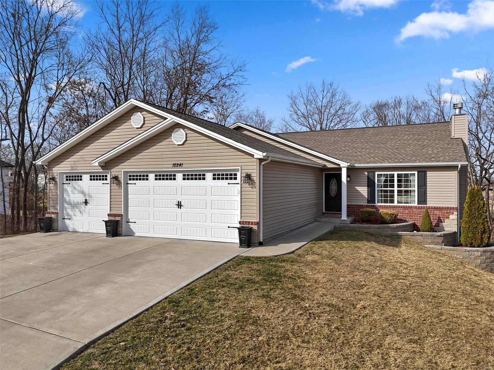 10241 Hawthorn Road Property Photo 78