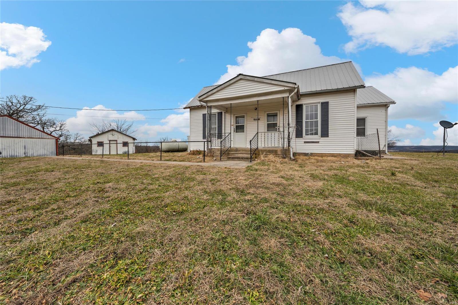 56096 Highway Property Photo 2