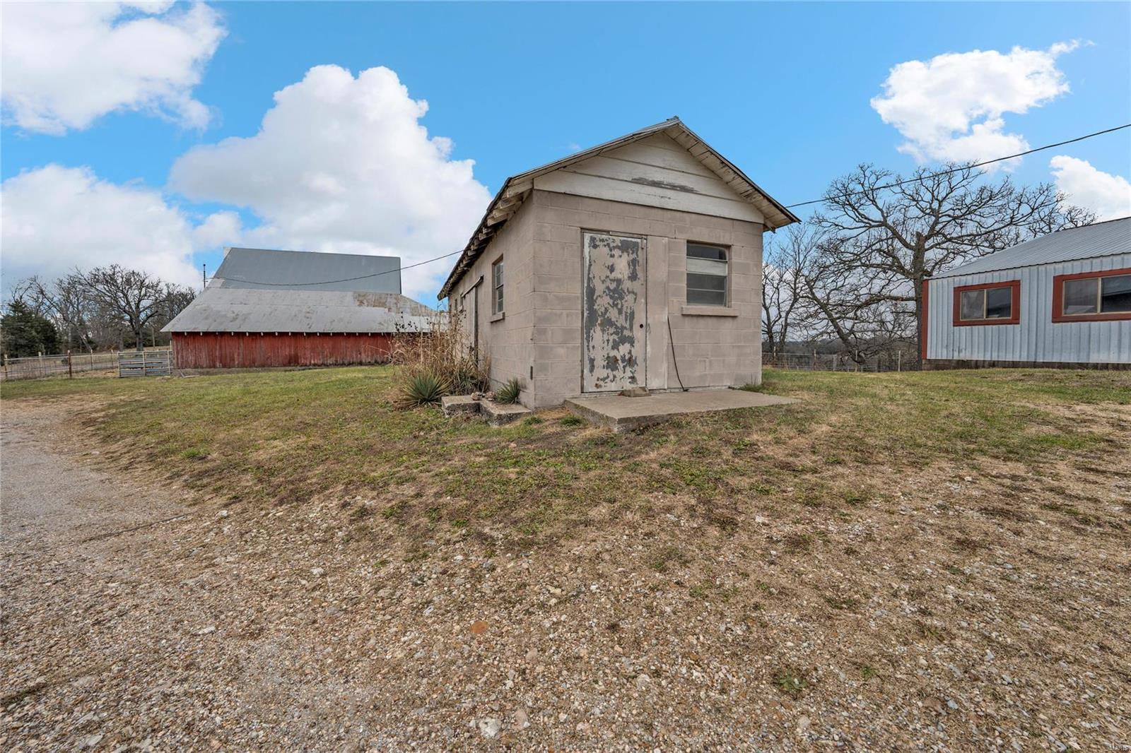 56096 Highway Property Photo 4