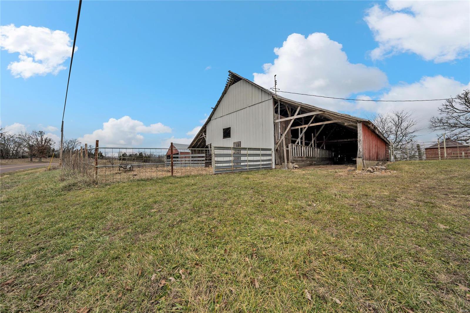 56096 Highway Property Photo 5