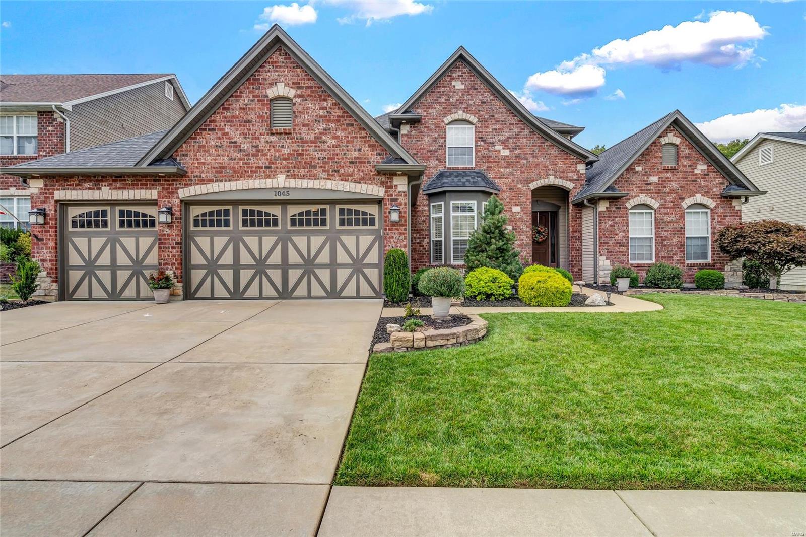 1045 Bridlewood Valley Pointe Property Photo