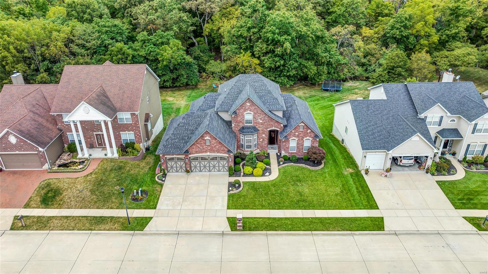 1045 Bridlewood Valley Pointe Property Photo 2