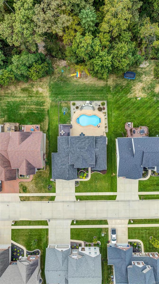 1045 Bridlewood Valley Pointe Property Photo 3