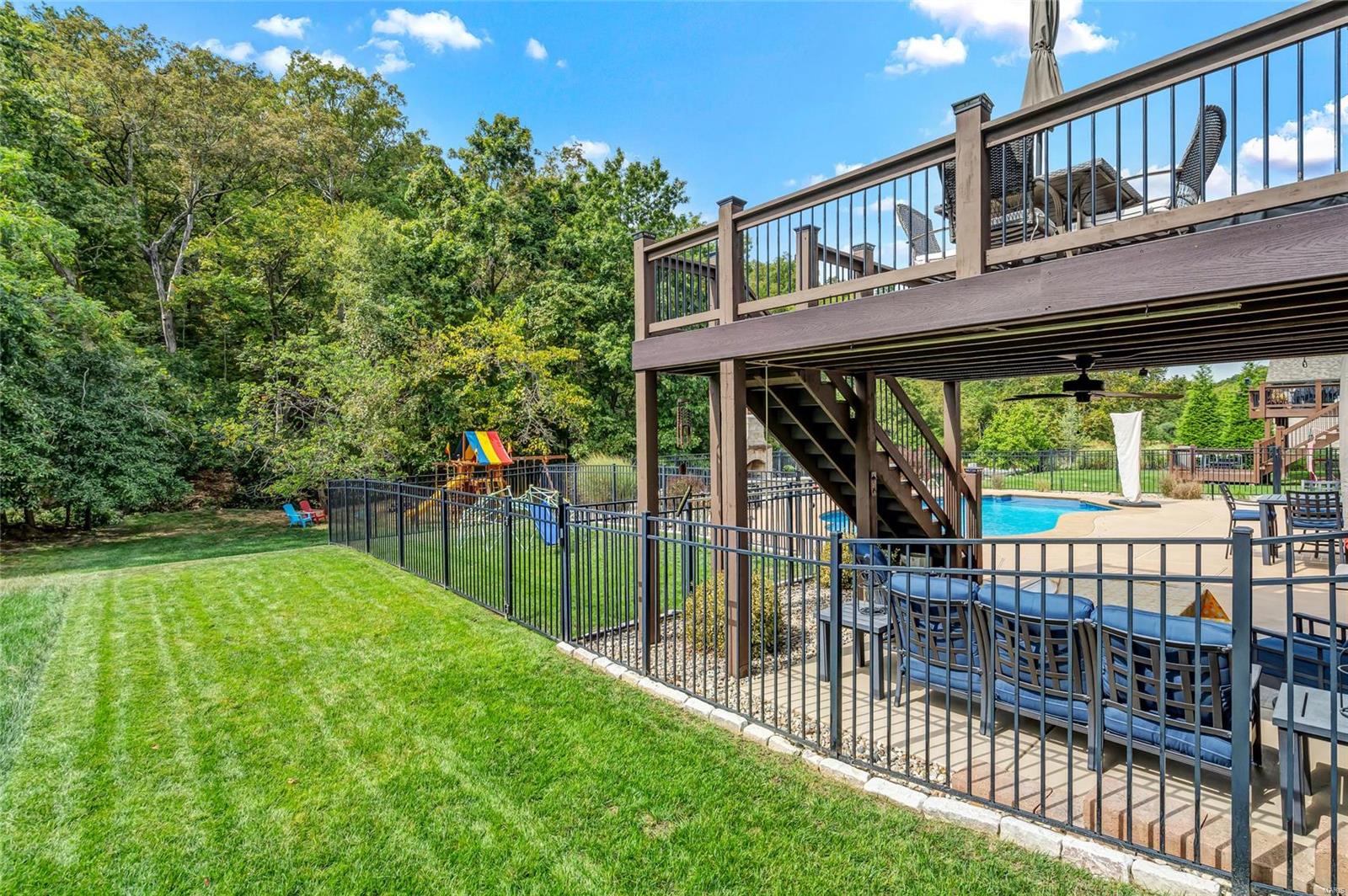1045 Bridlewood Valley Pointe Property Photo 5