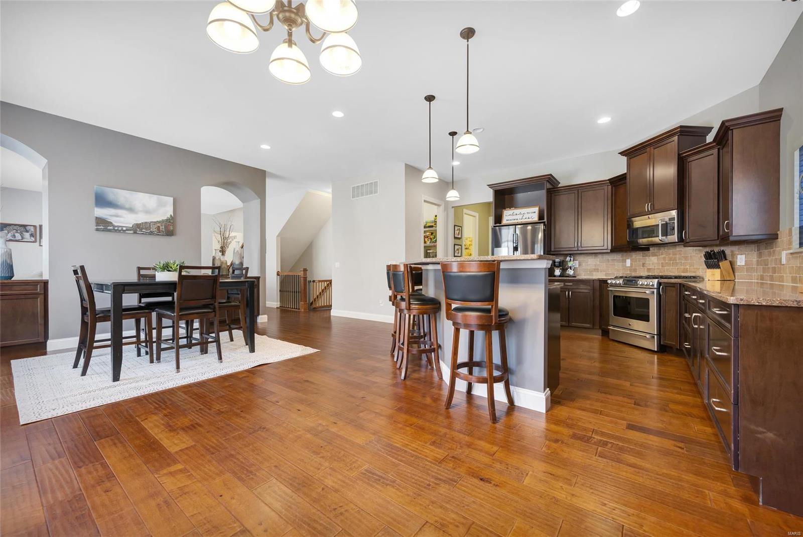 1045 Bridlewood Valley Pointe Property Photo 26