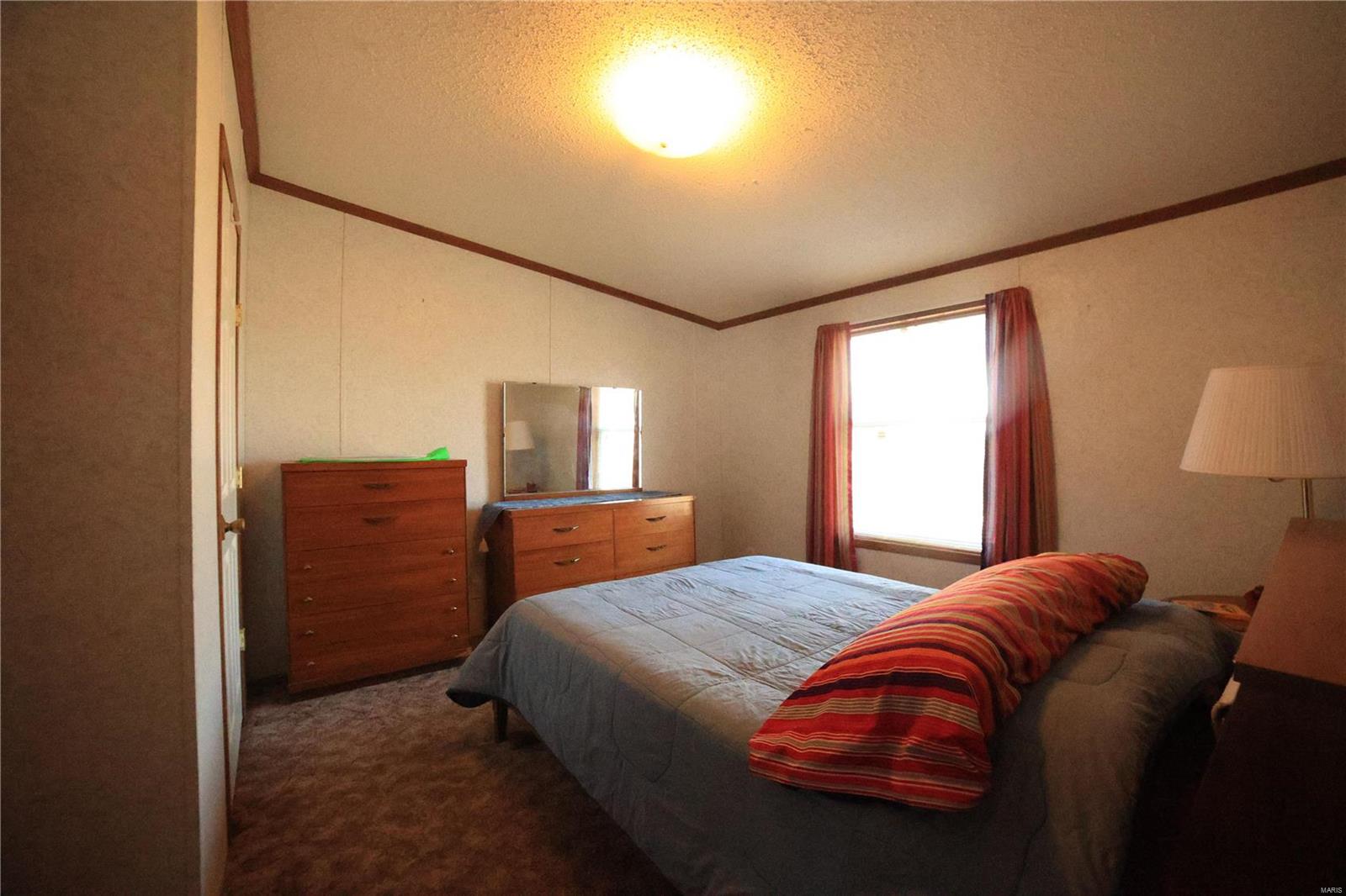 28 Lloyd Court Property Photo 4