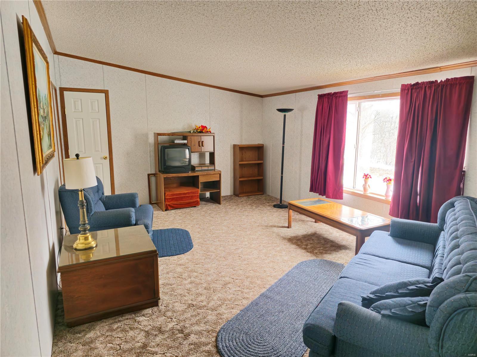 28 Lloyd Court Property Photo 12