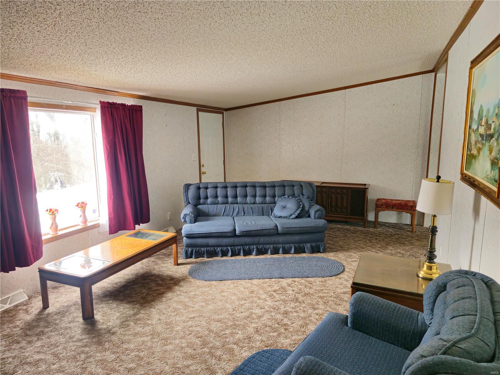 28 Lloyd Court Property Photo 16