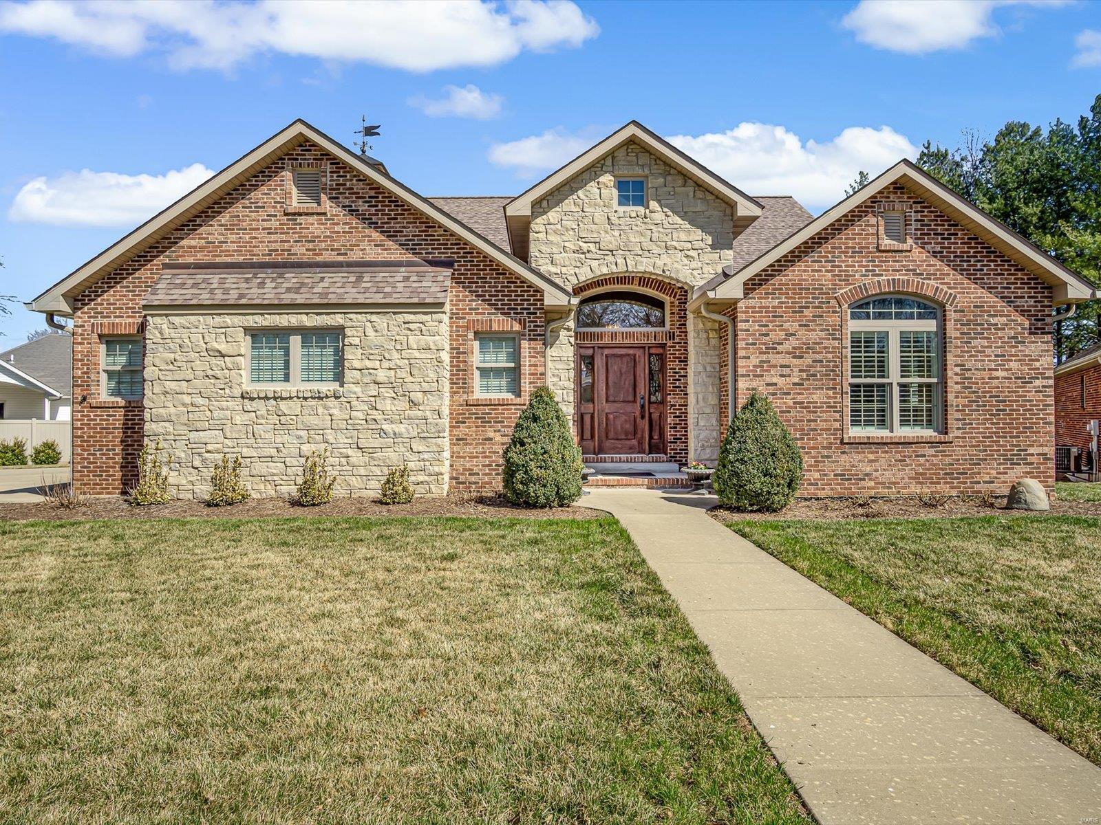 103 Evergreen Court Property Photo