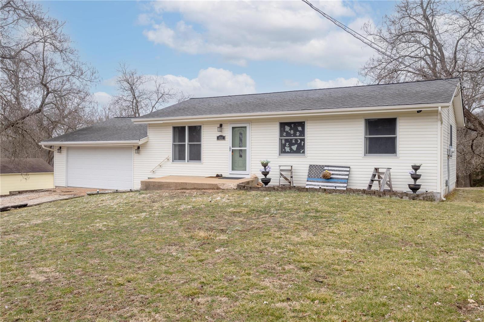 4161 Glendale Road Property Photo 2