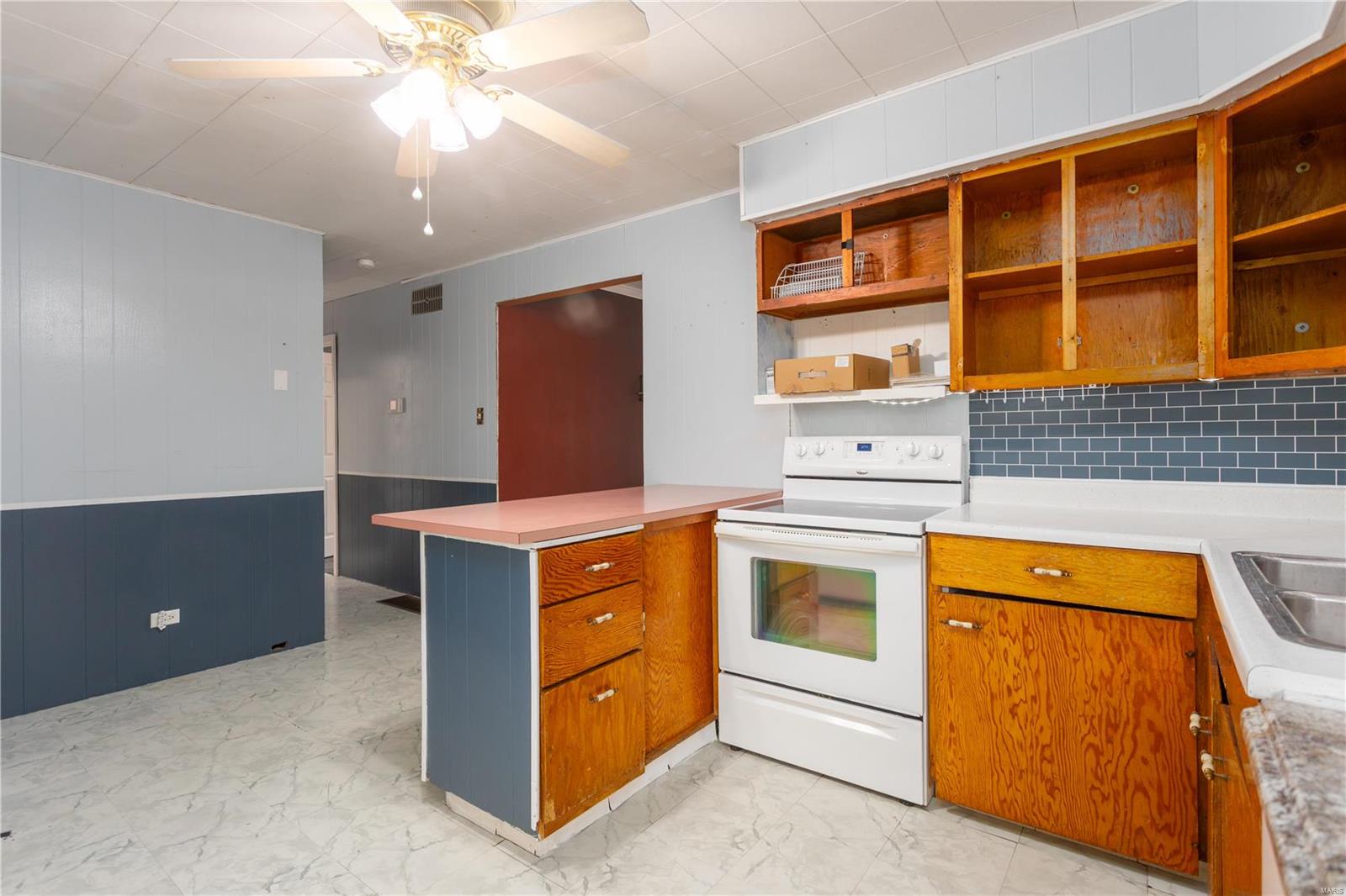 4161 Glendale Road Property Photo 6