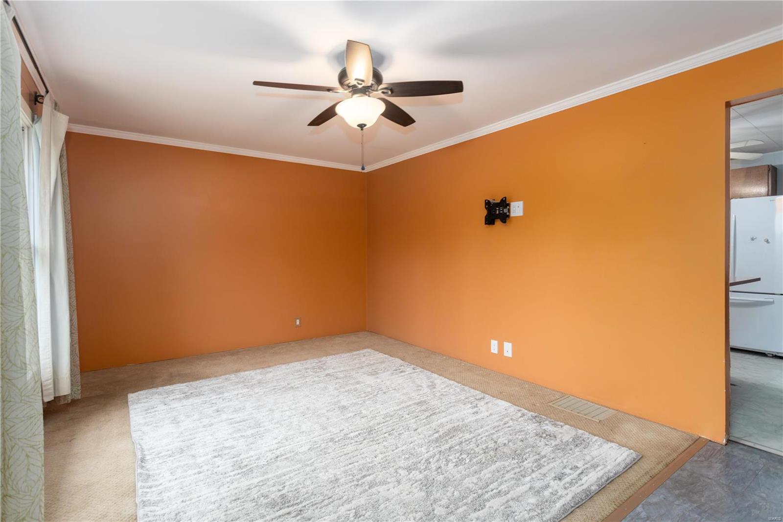 4161 Glendale Road Property Photo 8