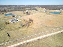 18 Gallant Fox Drive Property Photo 88