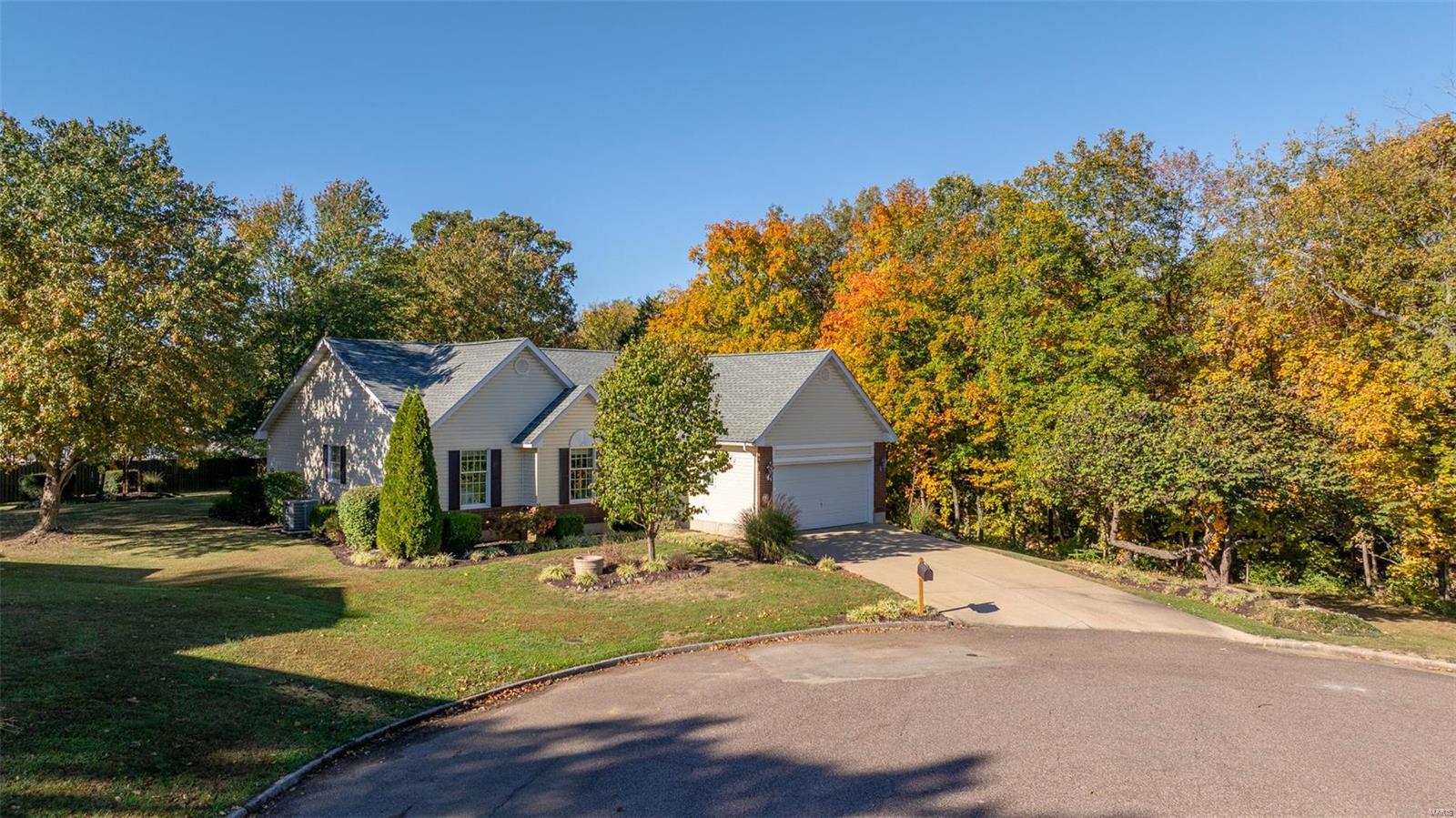 10 Kelly Circle Property Photo 1