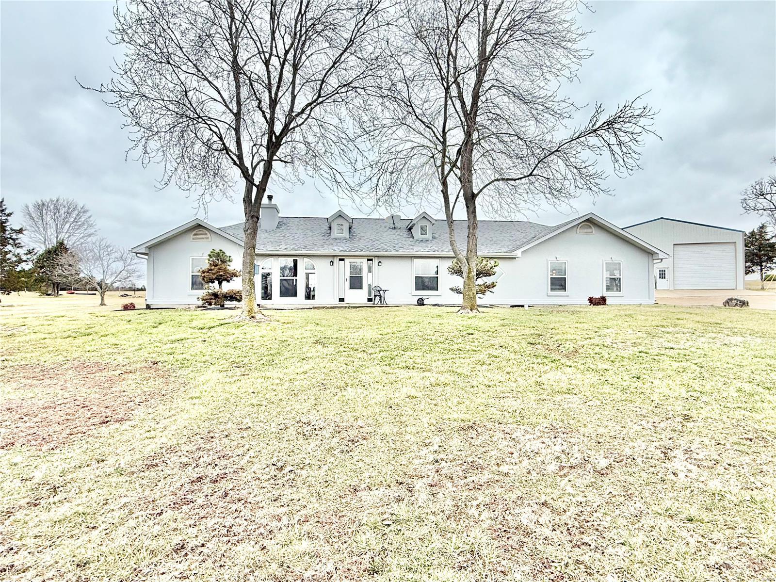 1011 Greenhill Dr Property Photo