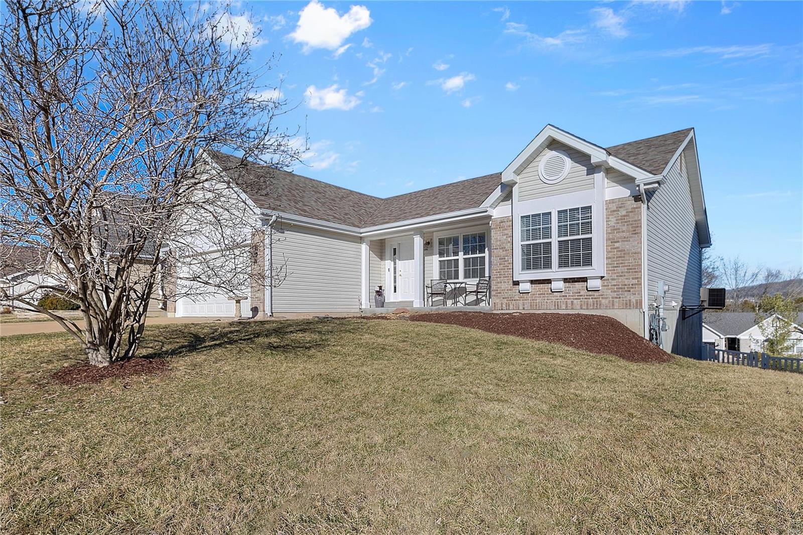 2435 Driftwood Court Property Photo 2